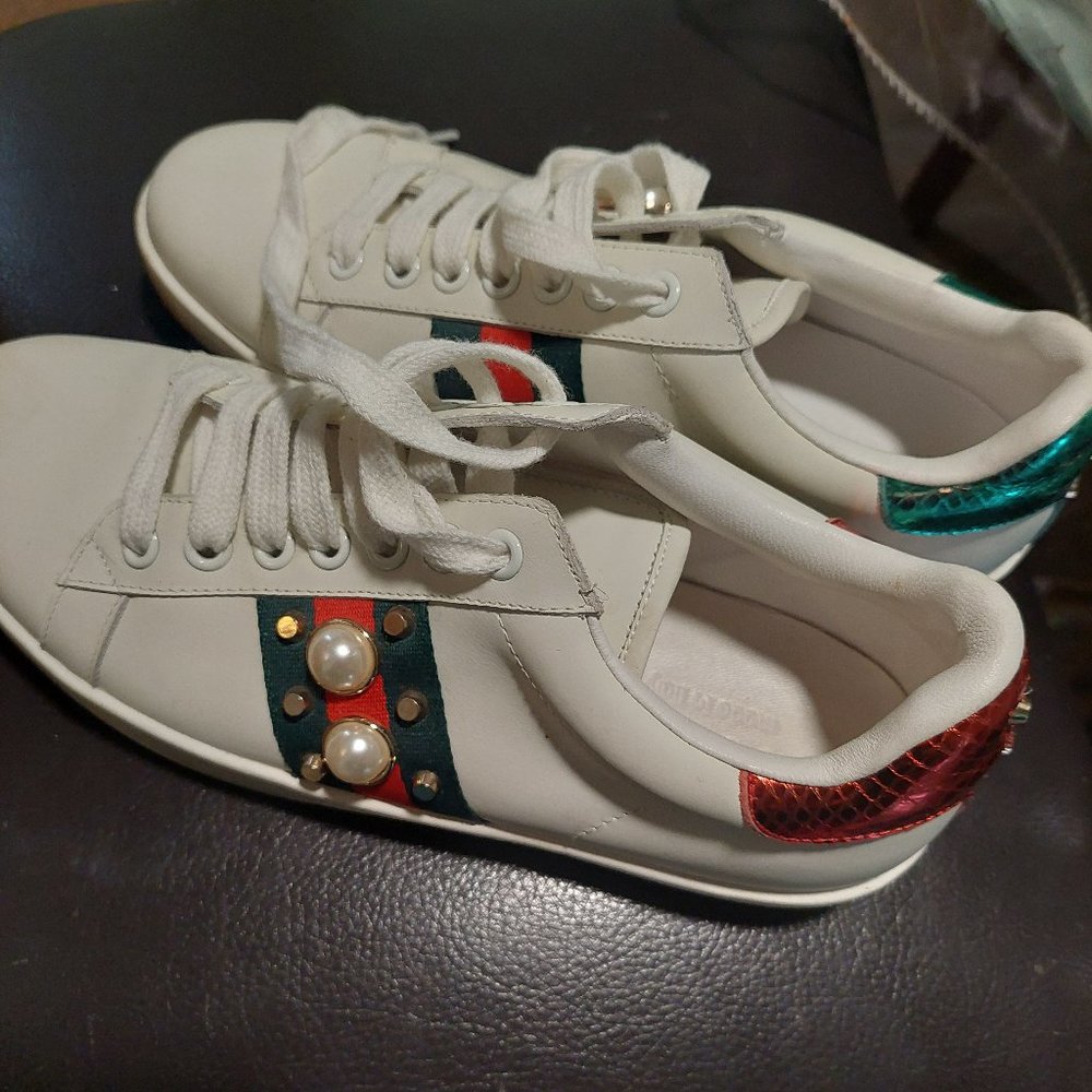 Gucci Ace studded Sneakers